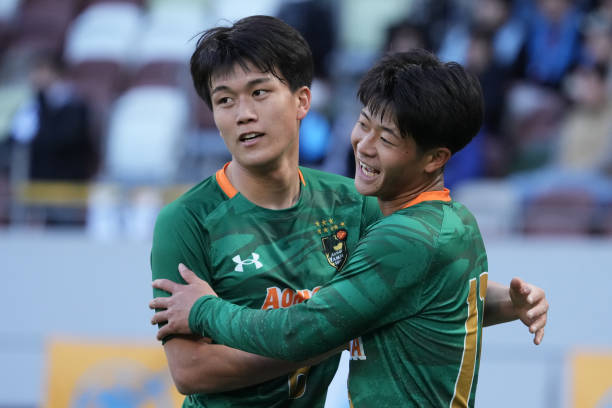 在足球界中 在足球界中