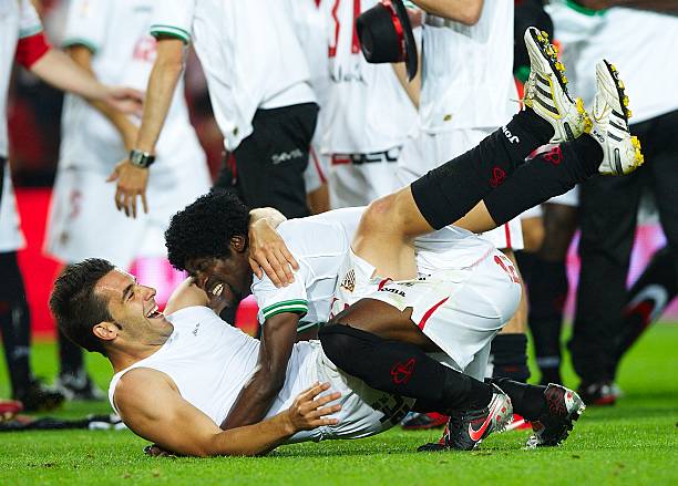 扎卡曾在英 扎卡曾在英